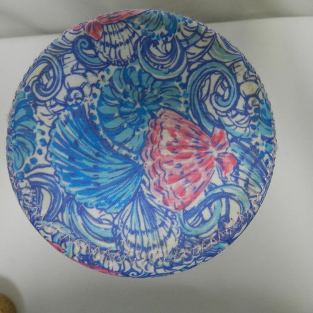Lilly Pulitzer Raising Shell Glass Carafe Cork stopper & Koozie Sleeve 10